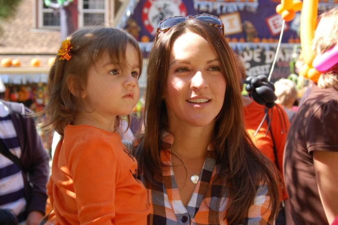 319647_10150410255377254_862024600_n